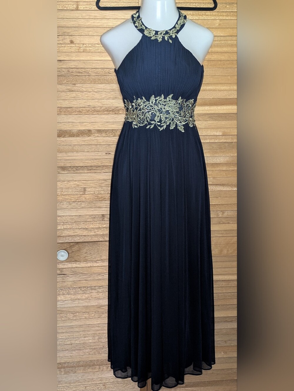 Betsy & Adam Elegant Navy Blue Halter Evening Dress